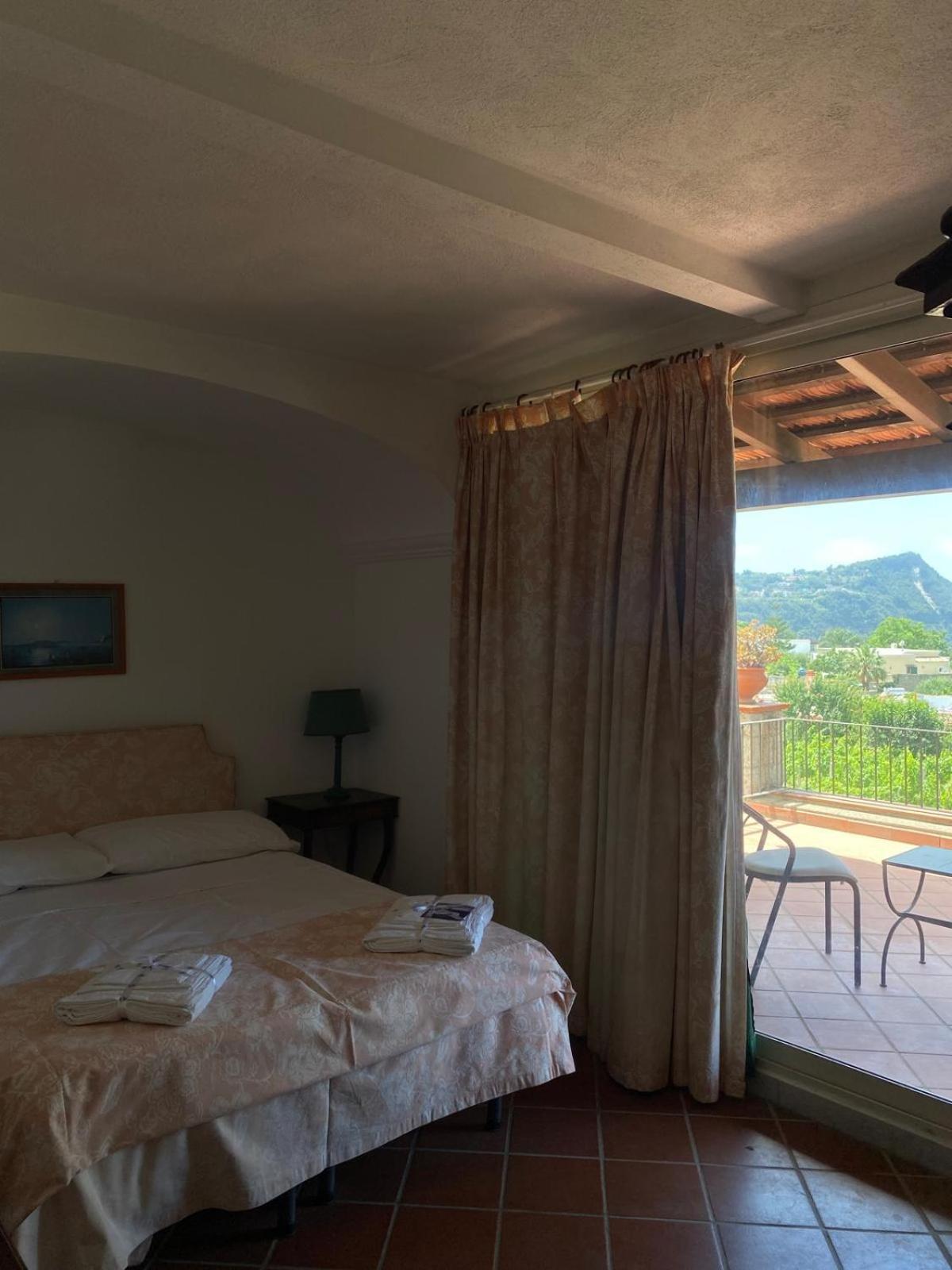 Il Vitigno Di Dioniso Hotel Forio  Bagian luar foto